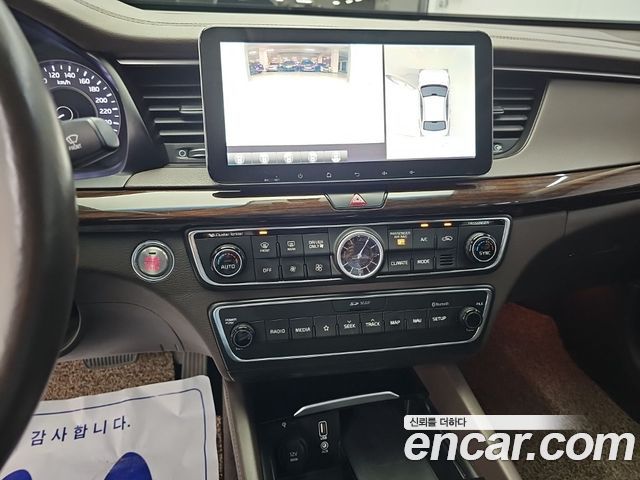 Kia K7 Hybrid Noblesse Special 2018 — фото 10