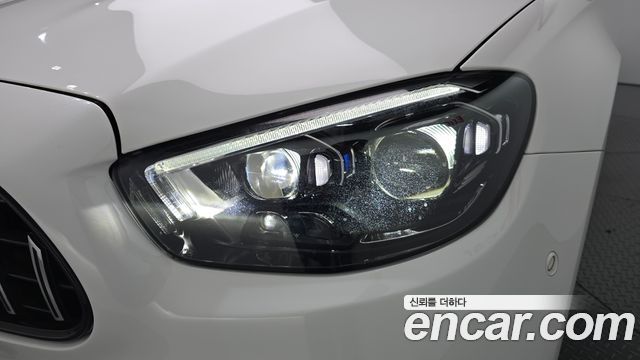 Mercedes-Benz E-Class (W213) E220d 4MATIC AMG Line 2022 — фото 22