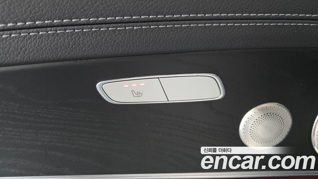 Mercedes-Benz E-Class (W213) E220d 4MATIC AMG Line 2022 — фото 28