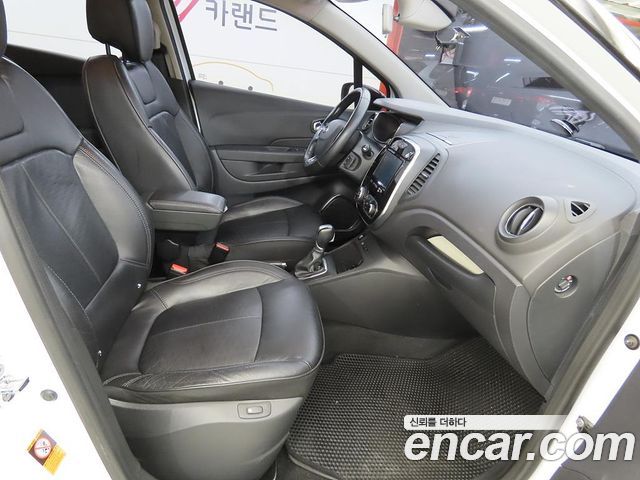 Renault Korea QM3 RE 2018 — фото 18