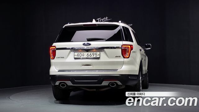Ford Explorer 3.5 Limited 4WD 5th 2018 — фото 4