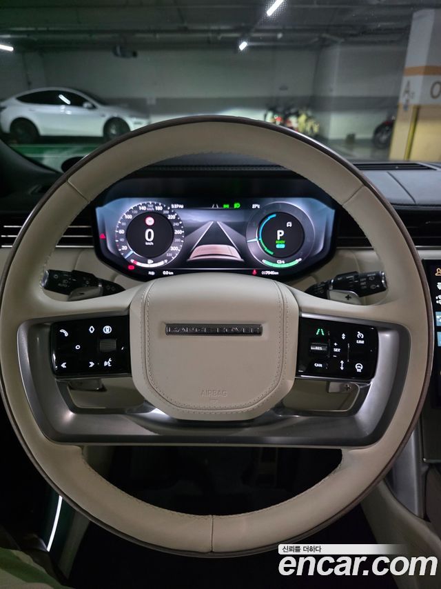 Land Rover Range Rover (V) P550E AB 2025 — фото 8