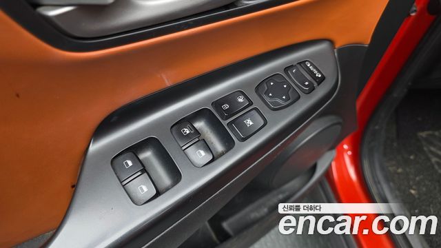 Hyundai Kona 1.6 Turbo 2WD Modern pop 2018 — фото 11