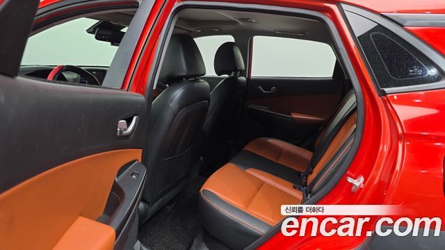 Hyundai Kona 1.6 Turbo 2WD Modern pop 2018 — фото 17