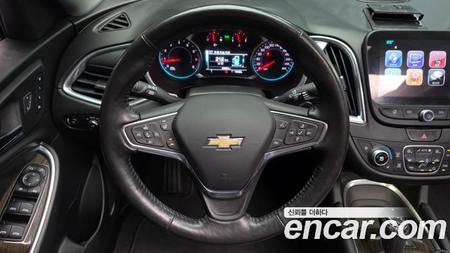 Chevrolet Malibu 2.0 Turbo LTZ Premium 2017 — фото 12