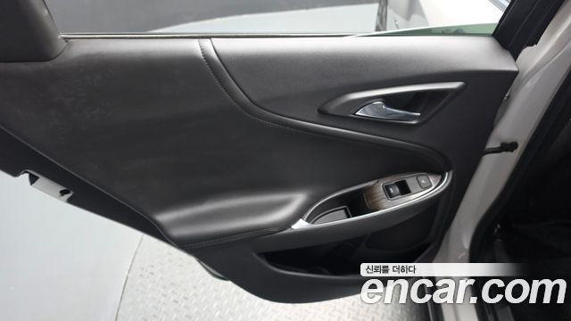 Chevrolet Malibu 2.0 Turbo LTZ Premium 2017 — фото 25