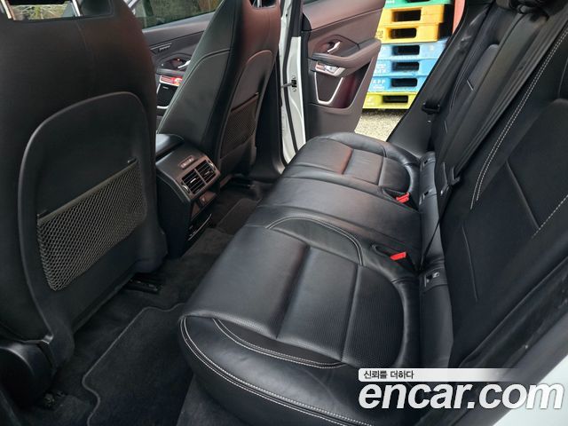 Jaguar E-PACE R250 R-Dynamic SE 2018 — фото 16