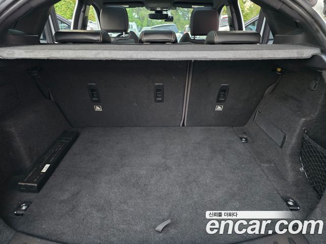 Jaguar E-PACE R250 R-Dynamic SE 2018 — фото 18