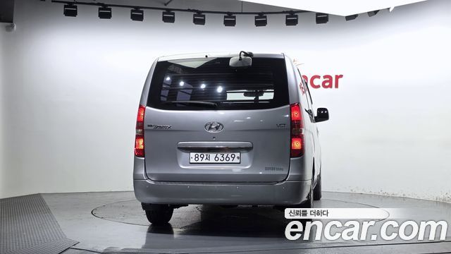 Hyundai Grand Starex 3-Seater VAN CVX Luxury 2016 — фото 4