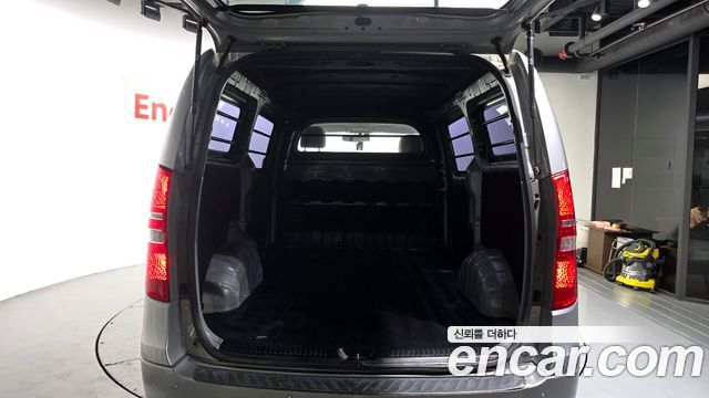 Hyundai Grand Starex 3-Seater VAN CVX Luxury 2016 — фото 20