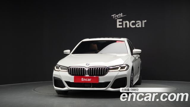 BMW 5 Series (G30) 520i M Sport 2023 — фото 3