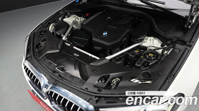 BMW 5 Series (G30) 520i M Sport 2023 — фото 6