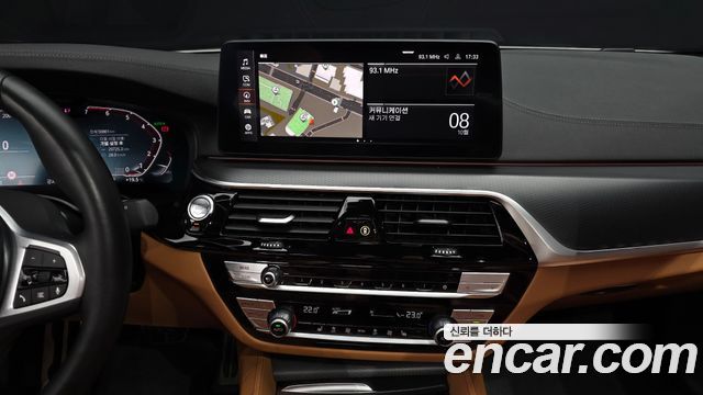 BMW 5 Series (G30) 520i M Sport 2023 — фото 14