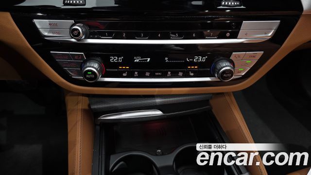 BMW 5 Series (G30) 520i M Sport 2023 — фото 34