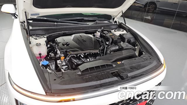 Hyundai Grandeur (GN7) 2,5 Gasoline 2WD Exclusive 2024 — фото 6