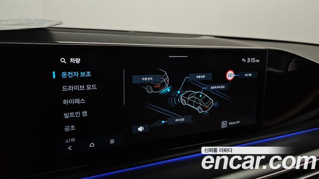 Hyundai Grandeur (GN7) 2,5 Gasoline 2WD Exclusive 2024 — фото 15