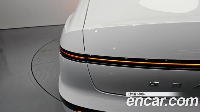 Hyundai Grandeur (GN7) 2,5 Gasoline 2WD Exclusive 2024 — фото 23
