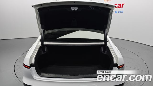 Hyundai Grandeur (GN7) 2,5 Gasoline 2WD Exclusive 2024 — фото 30