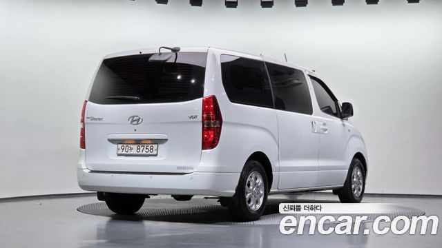 Hyundai Grand Starex 3-Seater VAN CVX Luxury 2016 — фото 2