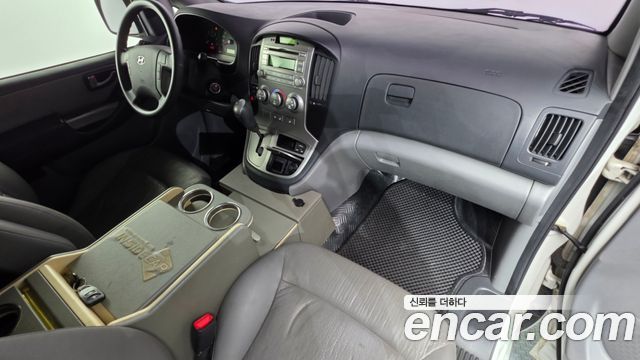 Hyundai Grand Starex 3-Seater VAN CVX Luxury 2016 — фото 7