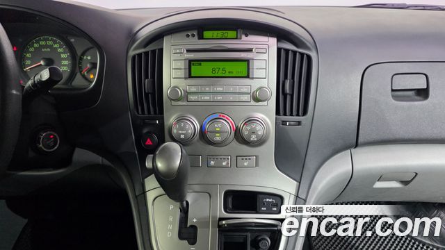 Hyundai Grand Starex 3-Seater VAN CVX Luxury 2016 — фото 14