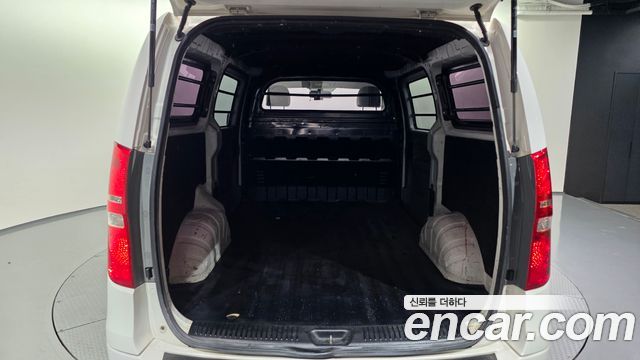 Hyundai Grand Starex 3-Seater VAN CVX Luxury 2016 — фото 20