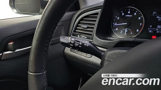 Hyundai Avante (AD) 1.6 GDI Smart 2016 — фото 17