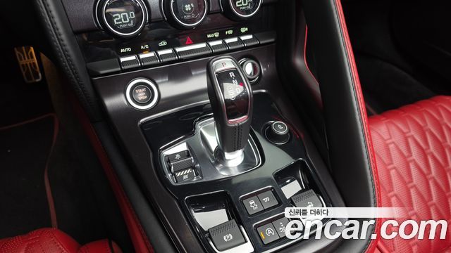Jaguar F-TYPE 5.0 SVR Convertible AWD X152 2019 — фото 9