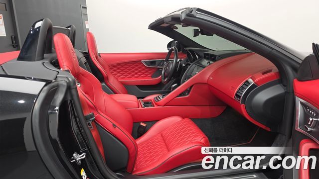 Jaguar F-TYPE 5.0 SVR Convertible AWD X152 2019 — фото 15