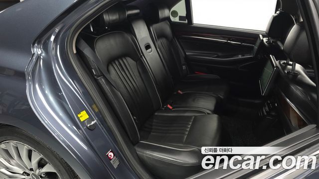 Genesis EQ900 3.8 GDI AWD Prestige 2016 — фото 12