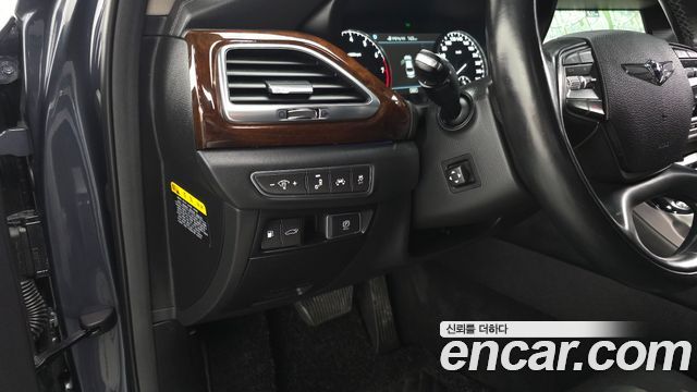 Genesis EQ900 3.8 GDI AWD Prestige 2016 — фото 13