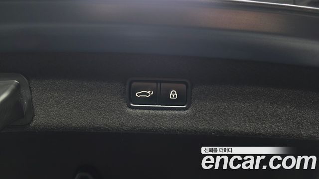 Genesis EQ900 3.8 GDI AWD Prestige 2016 — фото 20