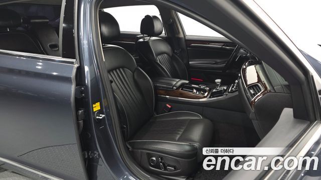 Genesis EQ900 3.8 GDI AWD Prestige 2016 — фото 26