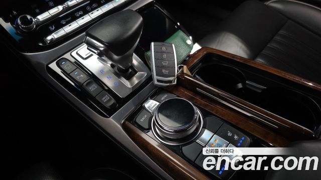 Genesis EQ900 3.8 GDI AWD Prestige 2016 — фото 38