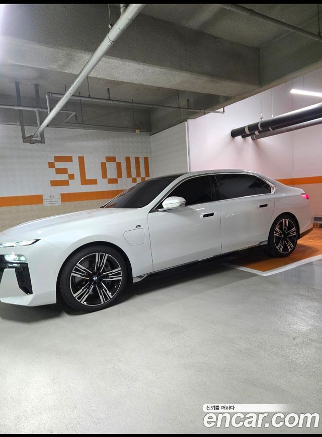 BMW 7 Series (G70) 750e xDrive M Sport