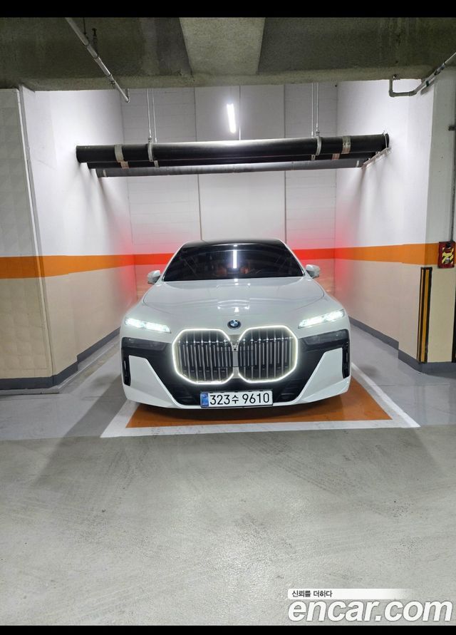 BMW 7 Series (G70) 750e xDrive M Sport 2025 — фото 3