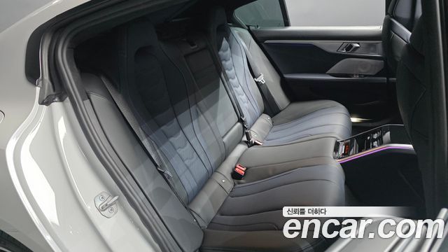 BMW 8 Series (G15) M850i xDrive Gran Coupe 2024 — фото 11