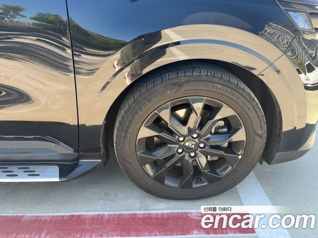 Kia Carnival (IV) Gasoline 9-Seater Noblesse 2021 — фото 5
