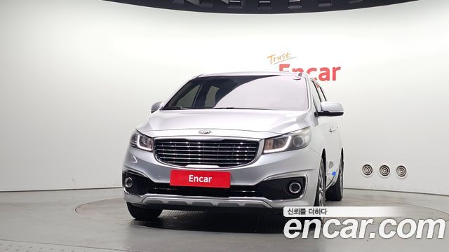 Kia Carnival 9-seater Luxury 2015 — фото 3