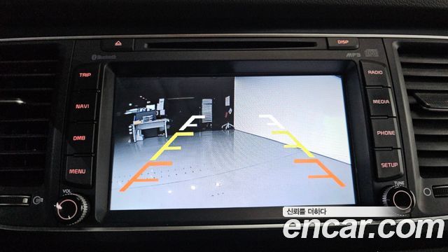 Kia Carnival 9-seater Luxury 2015 — фото 16