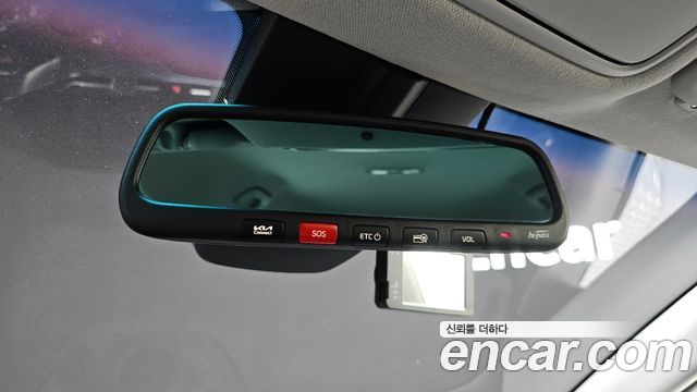 Kia Niro Plus Air 2023 — фото 18