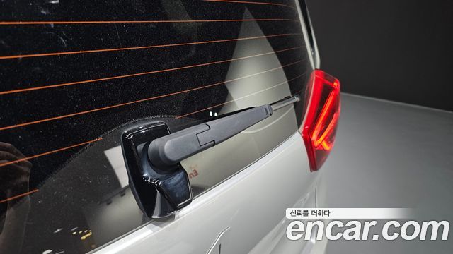 Kia Niro Plus Air 2023 — фото 31