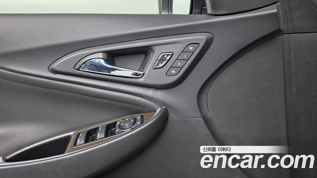 Chevrolet Malibu 1.3 Turbo Premier 2020 — фото 12