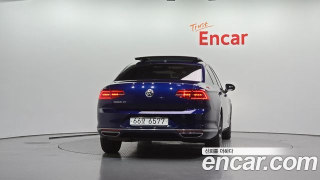 Volkswagen Passat GT (B8) 2.0 TDI Premium 2018 — фото 4