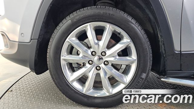 Jeep Cherokee (KL) 2.4 Longitude High AWD 2016 — фото 5