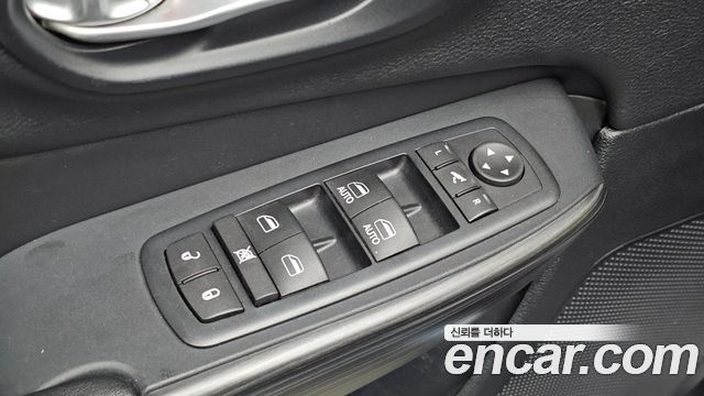 Jeep Cherokee (KL) 2.4 Longitude High AWD 2016 — фото 12