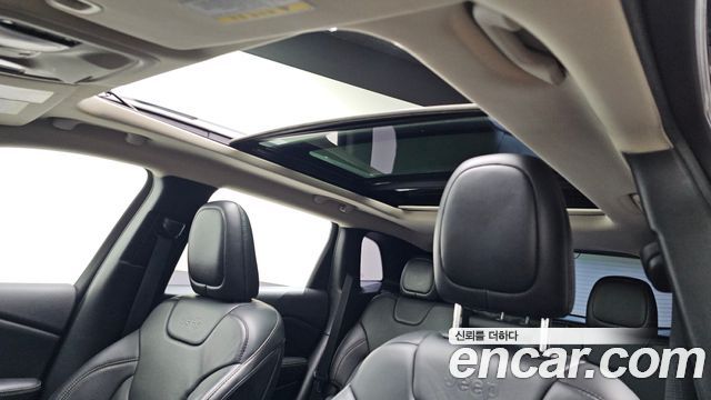 Jeep Cherokee (KL) 2.4 Longitude High AWD 2016 — фото 19