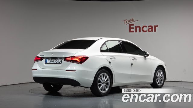 Mercedes-Benz A-Class (W177) A220 Sedan 2020 — фото 2