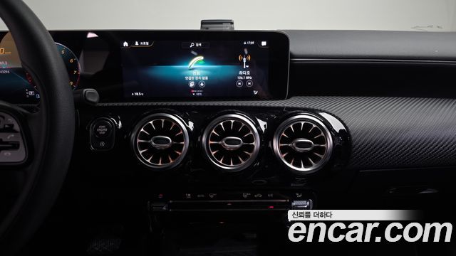 Mercedes-Benz A-Class (W177) A220 Sedan 2020 — фото 14