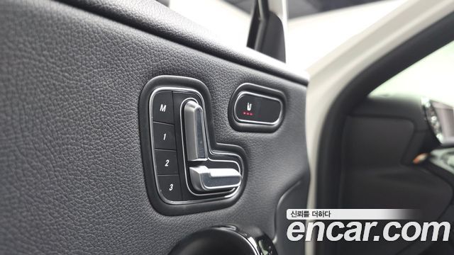 Mercedes-Benz A-Class (W177) A220 Sedan 2020 — фото 16
